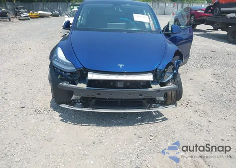 2020 Tesla Model Y Long Range Dual Motor All-Wheel Drive z USA, uszkodzony, nr VIN 5YJYGDEE4LF006867